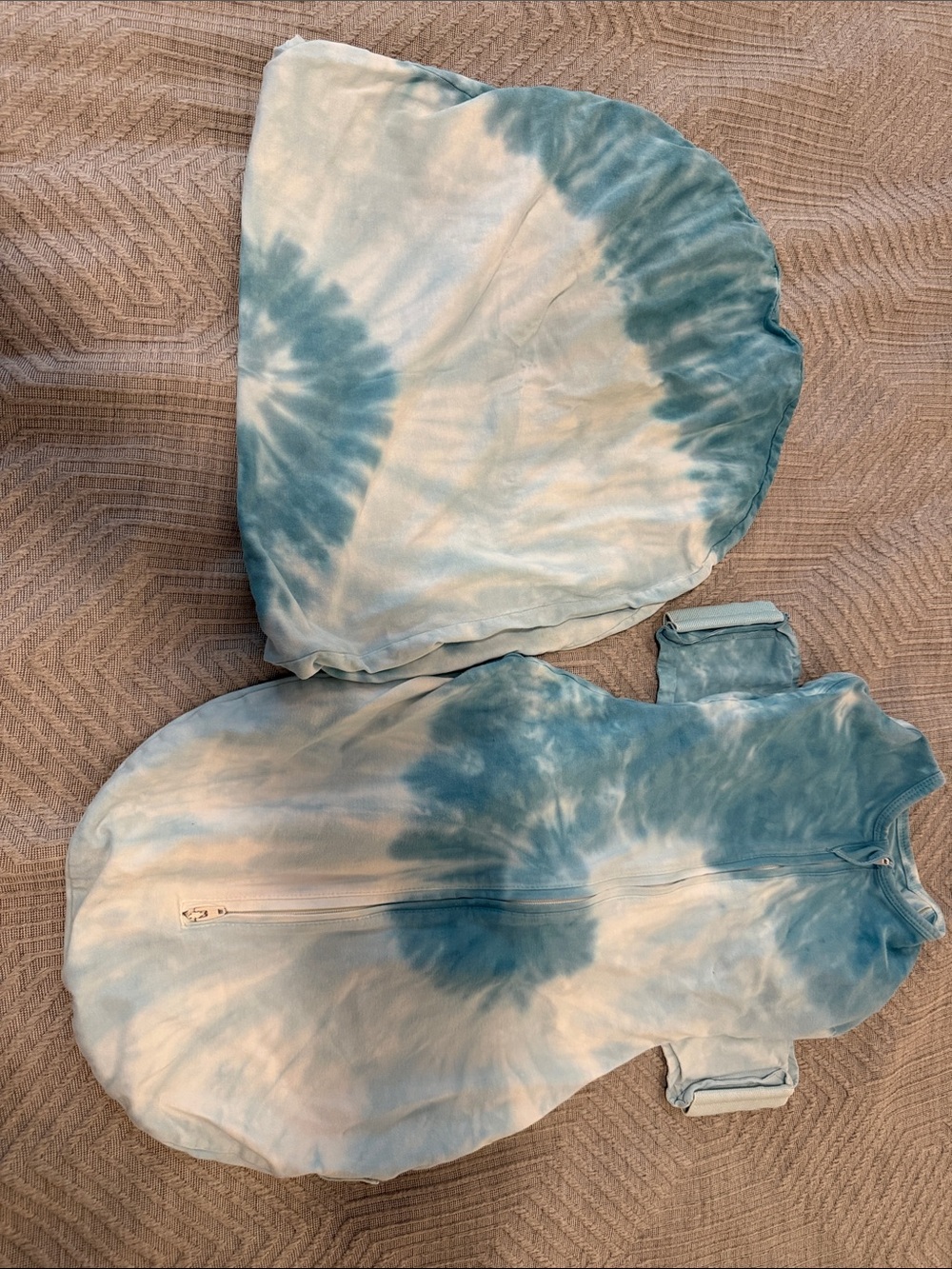 Tie-Dye Blue & White Baby Snoo Sack size M & Sheets